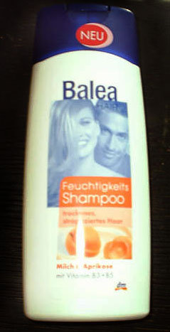 Feuchtigkeits Shampoo - Milch & Aprikose - brzoskwiniowo-mleczny szampon do delikatnych włosów