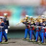 Militarne zabawy małych chłopców