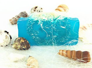 Cięte mydło glicerynowe z loofą o zapachu Morskiej  Bryzy