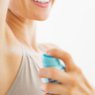 Dezodorant czy antyperspirant? Który kosmetyk jest lepszy?