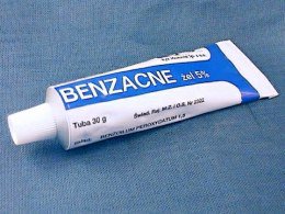 Benzacne