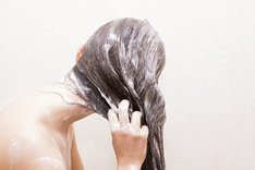 Szampon do włosów bez SLS to doskonały wybór do codziennej pielęgancji