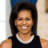 Michelle Obama, idealna mama, kręci hula hop