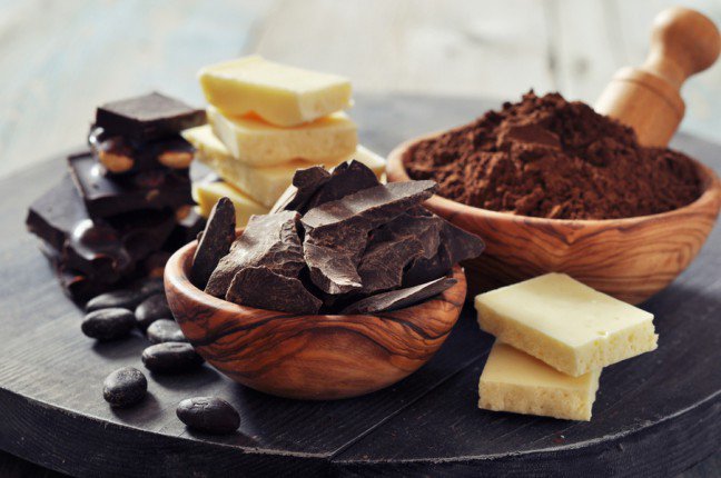 5. Dieta pozbawiona cukruNiektóre diety zalecają całkowitą rezygnację z cukrów. Oznacza to, że nie możesz jeść żadnych owoców, produktów mlecznych oraz rafinowanego zboża. Celem ma być całkowite oczyszczenie organizmu z cukru. Ale taka dieta jest zbyt drastyczna. Nawet jeśli uda ci się całkowicie zredukować cukier w diecie, po krótkim czasie wrócisz do starych przyzwyczajeń.