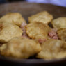 Jak zrobić pierogi z kapustą i grzybami?
